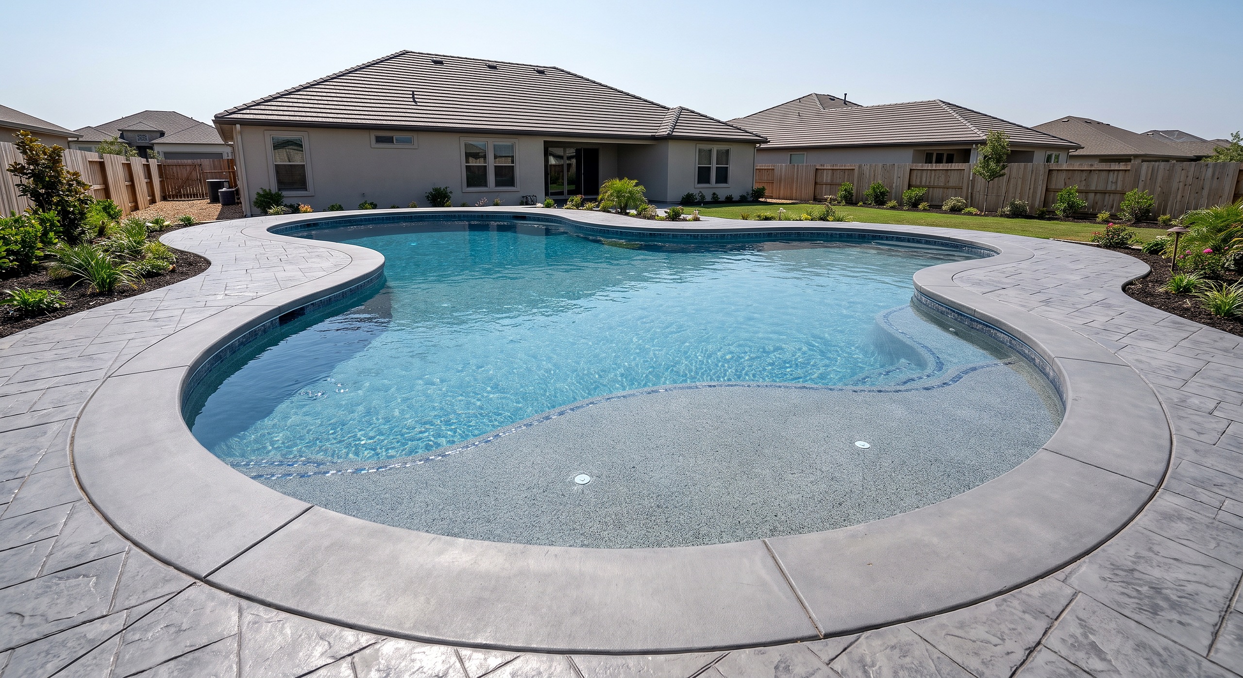 Briar Bend, Lagoon pool