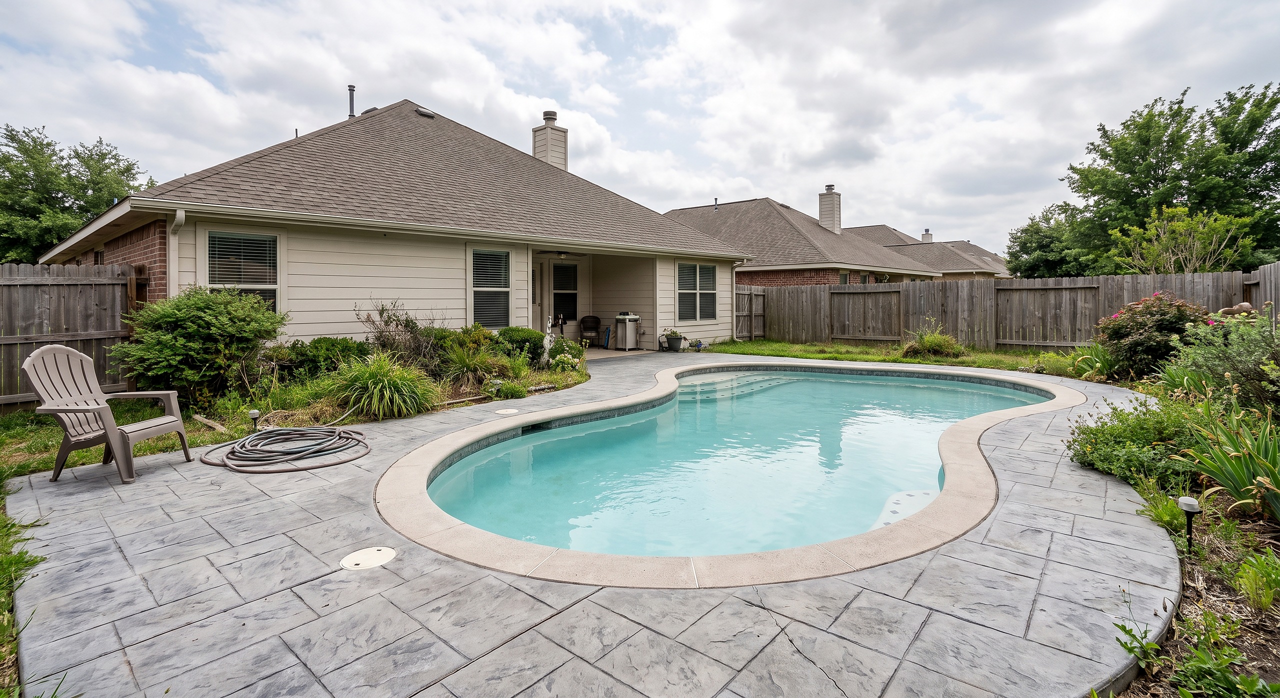 Lantern Court, Kidney pool