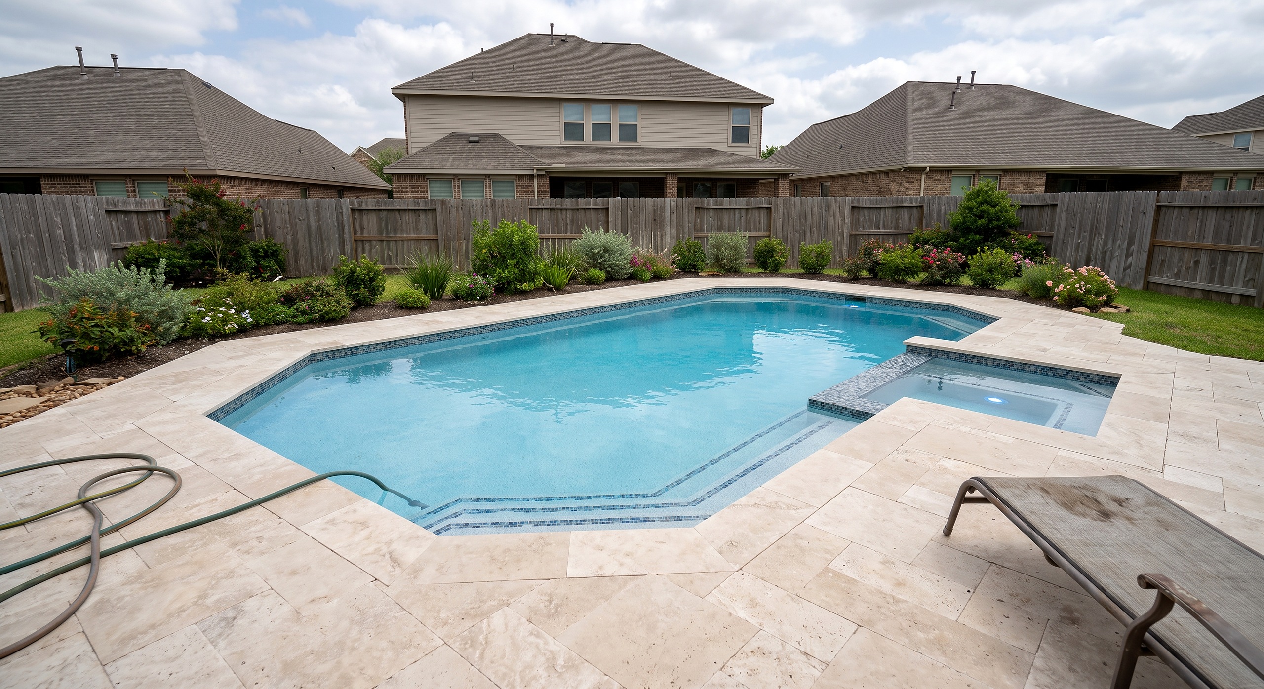 Sycamore Walk, Grecian / Classical pool