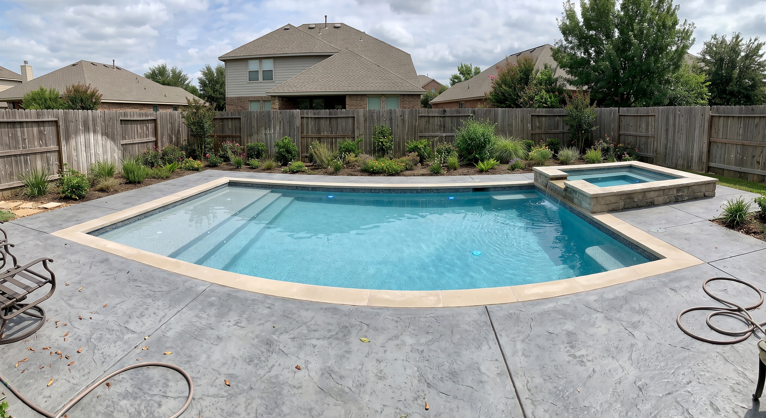 Laurel Reach, Rectangle pool