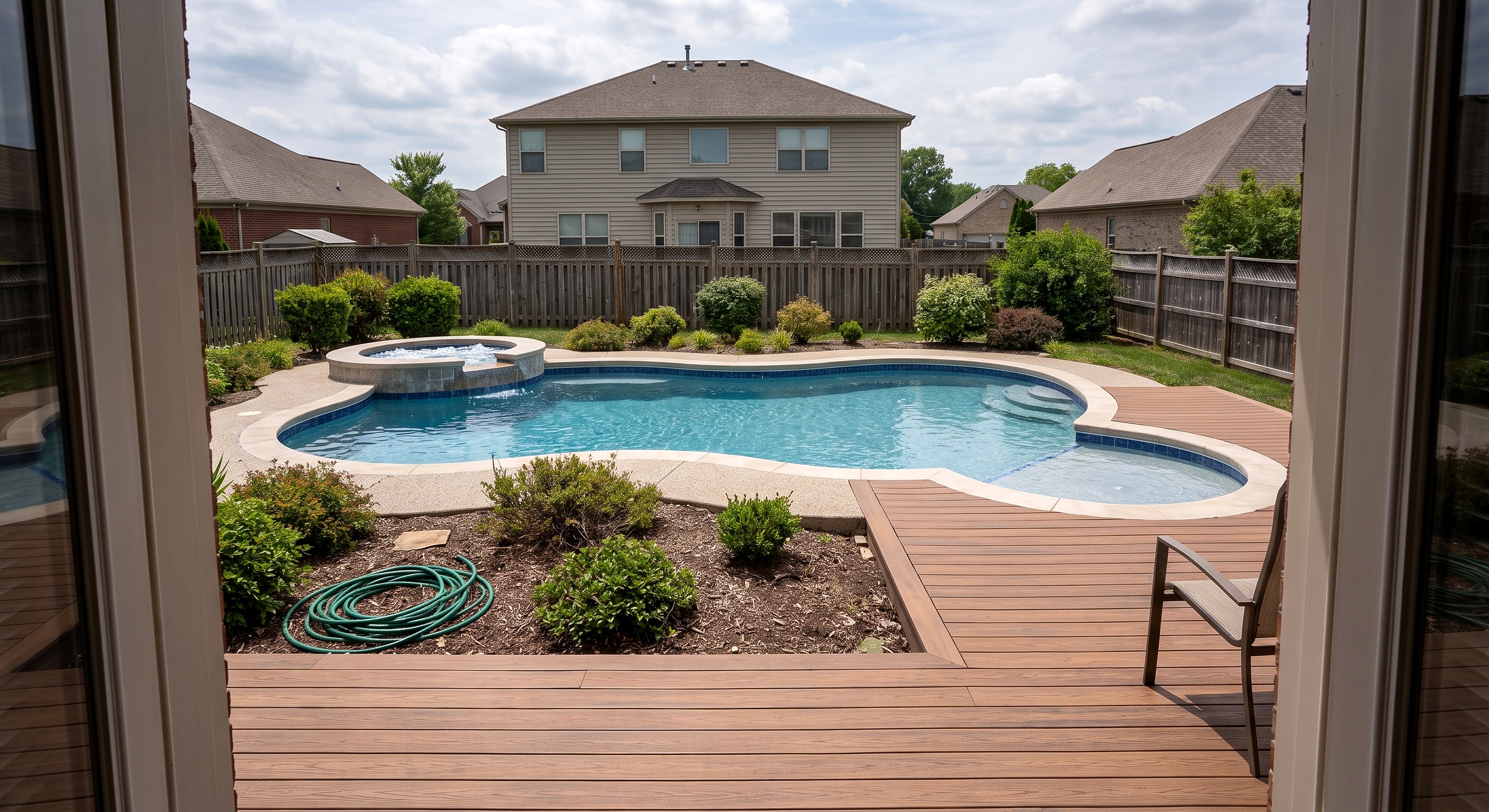 Meadow Step, Cocktail pool