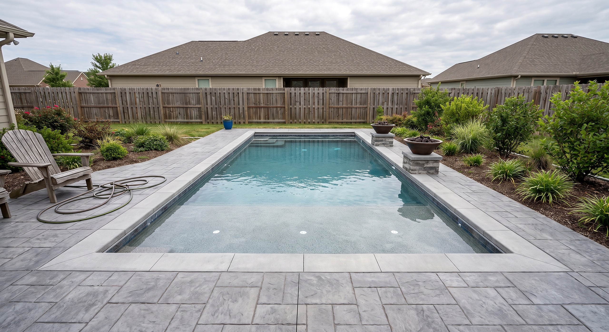 Cinder Yard, Geometric / Modern pool