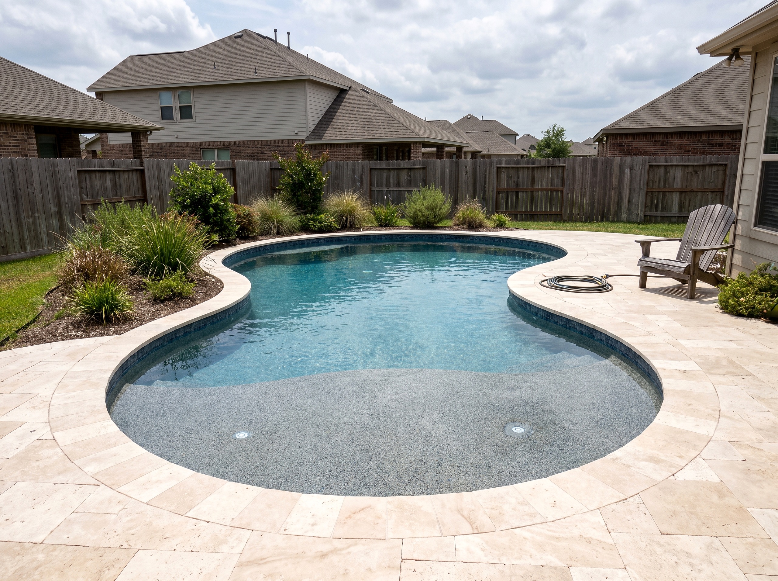 Cove Light, Freeform / Natural pool