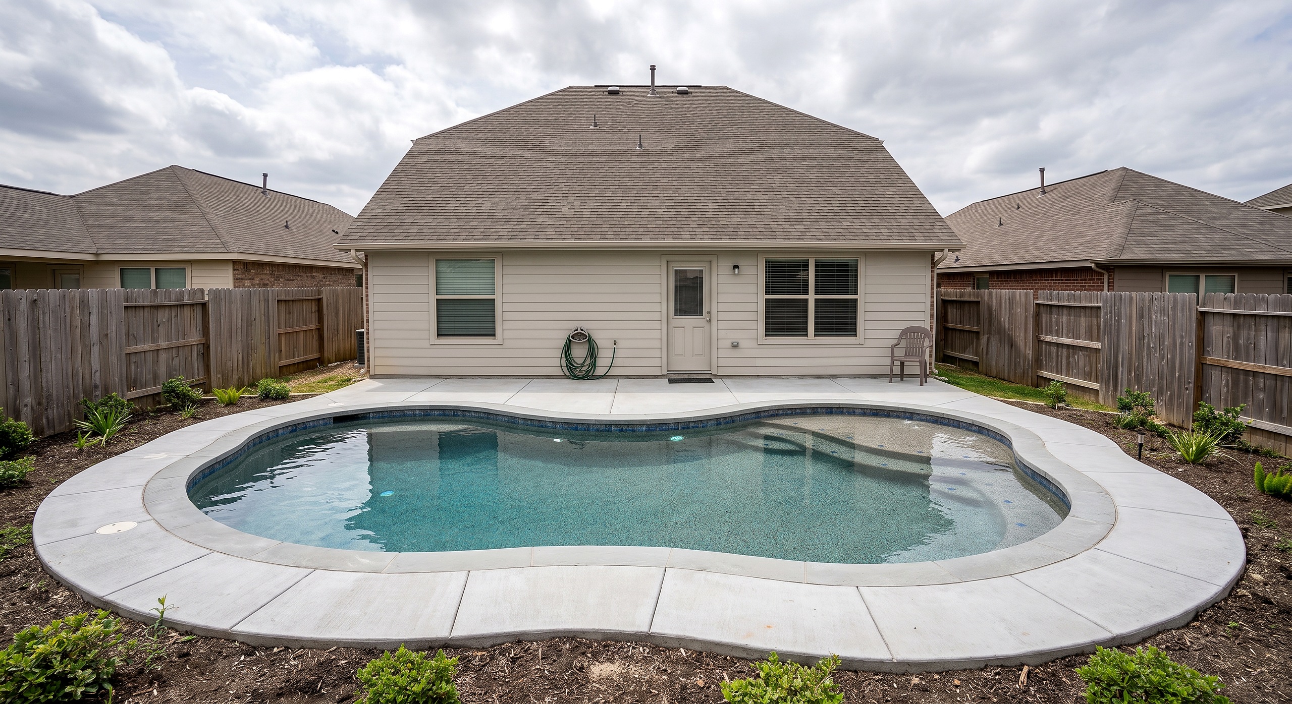 Drift House, Lagoon pool