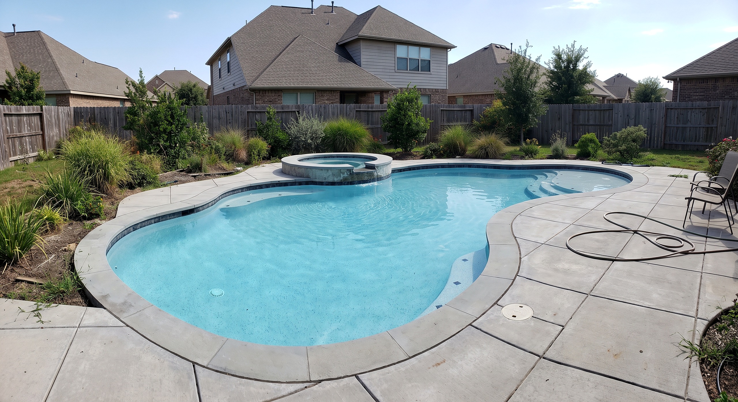 Pebble Ridge, Lagoon pool
