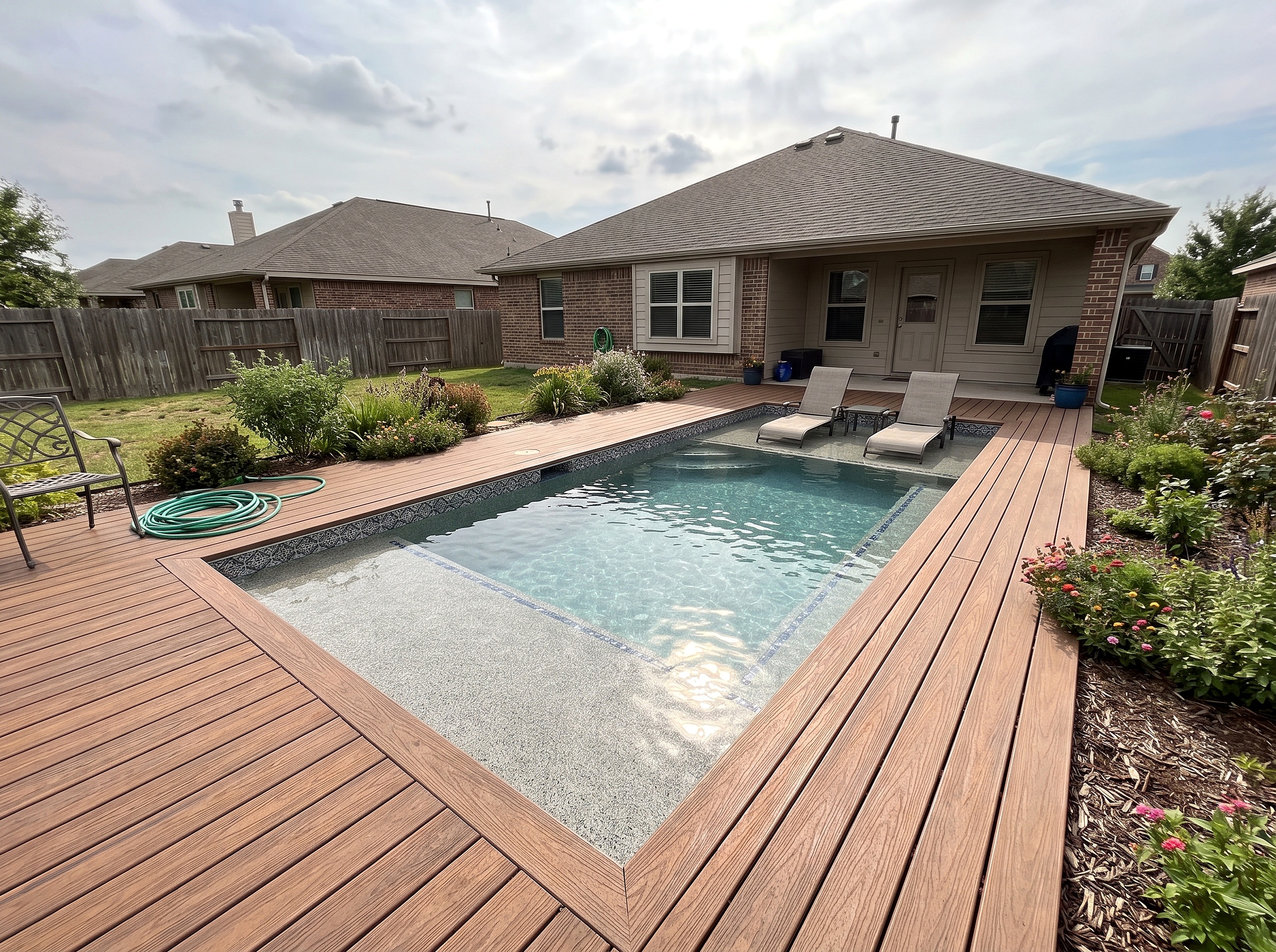 Moss Point, Plunge pool
