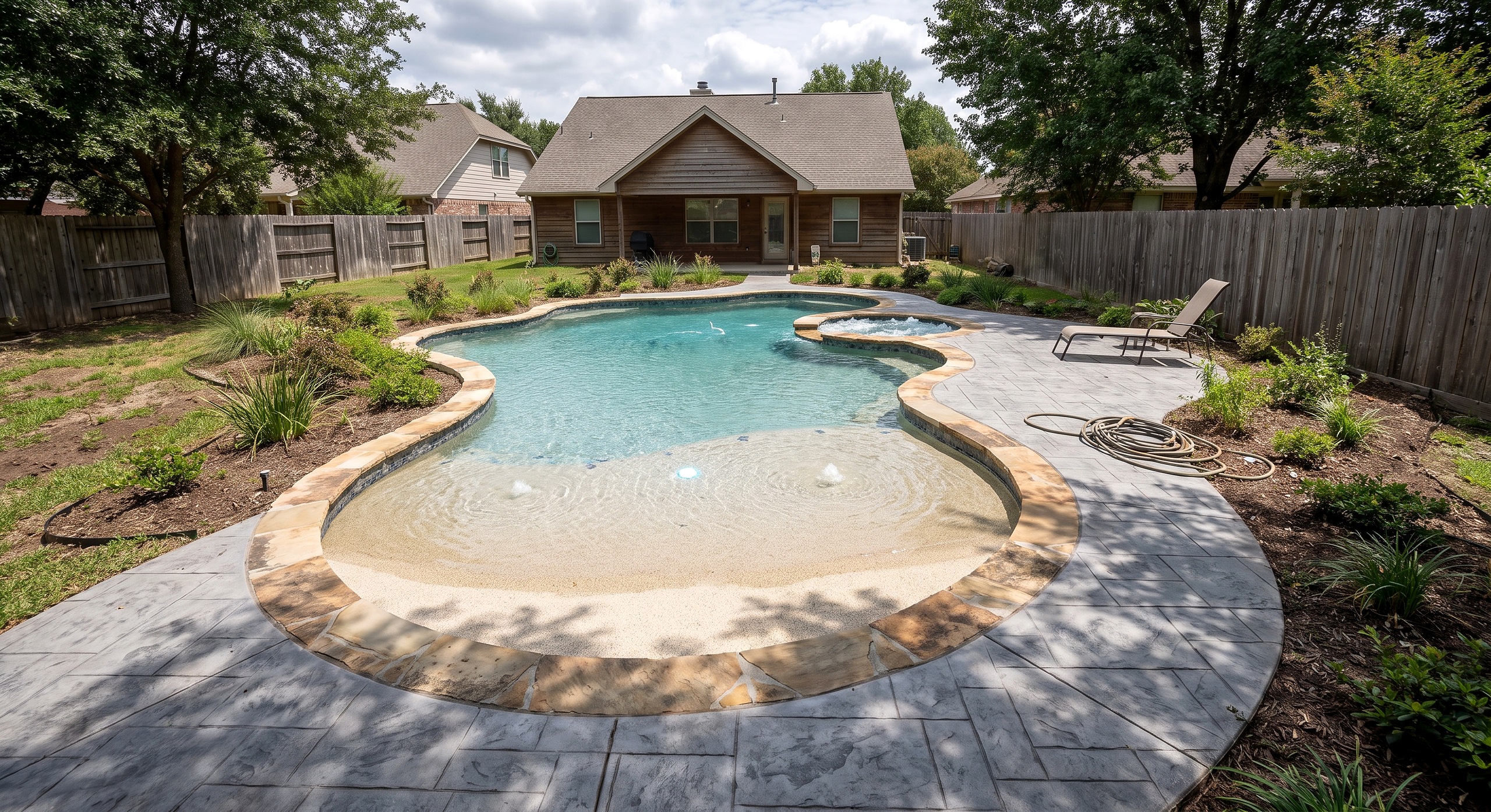 Briar Rest, Lagoon pool