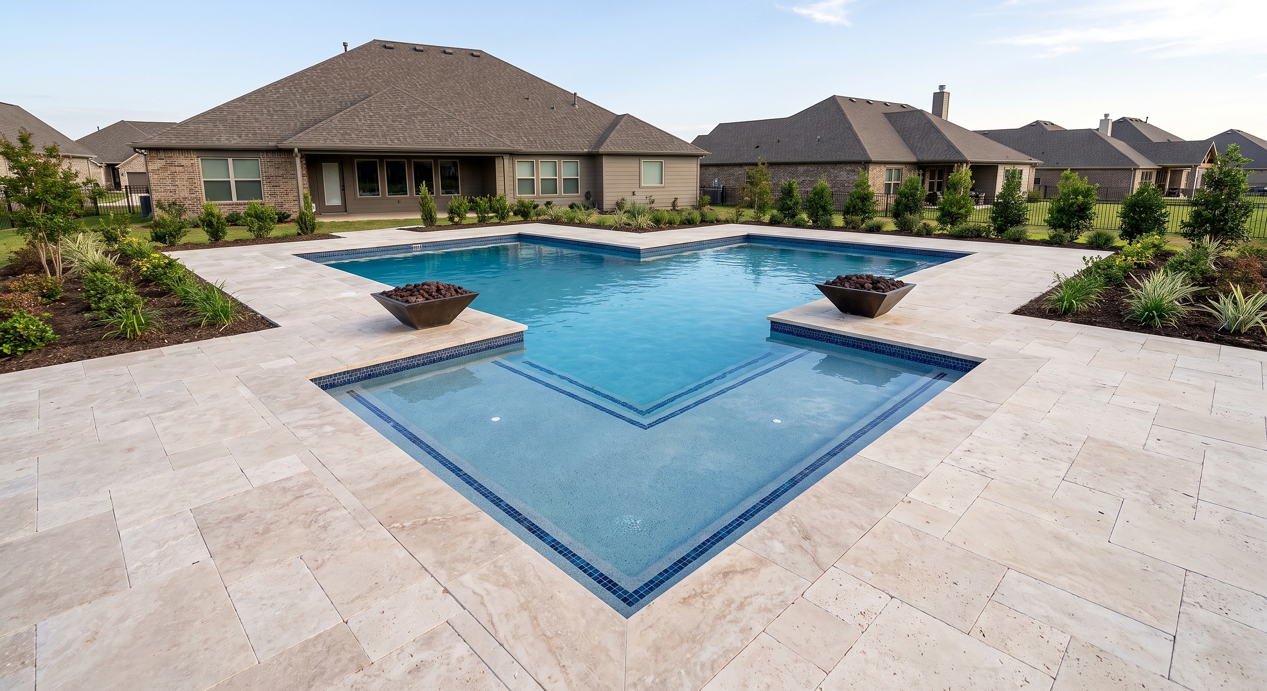 Laurel Brook, Geometric / Modern pool